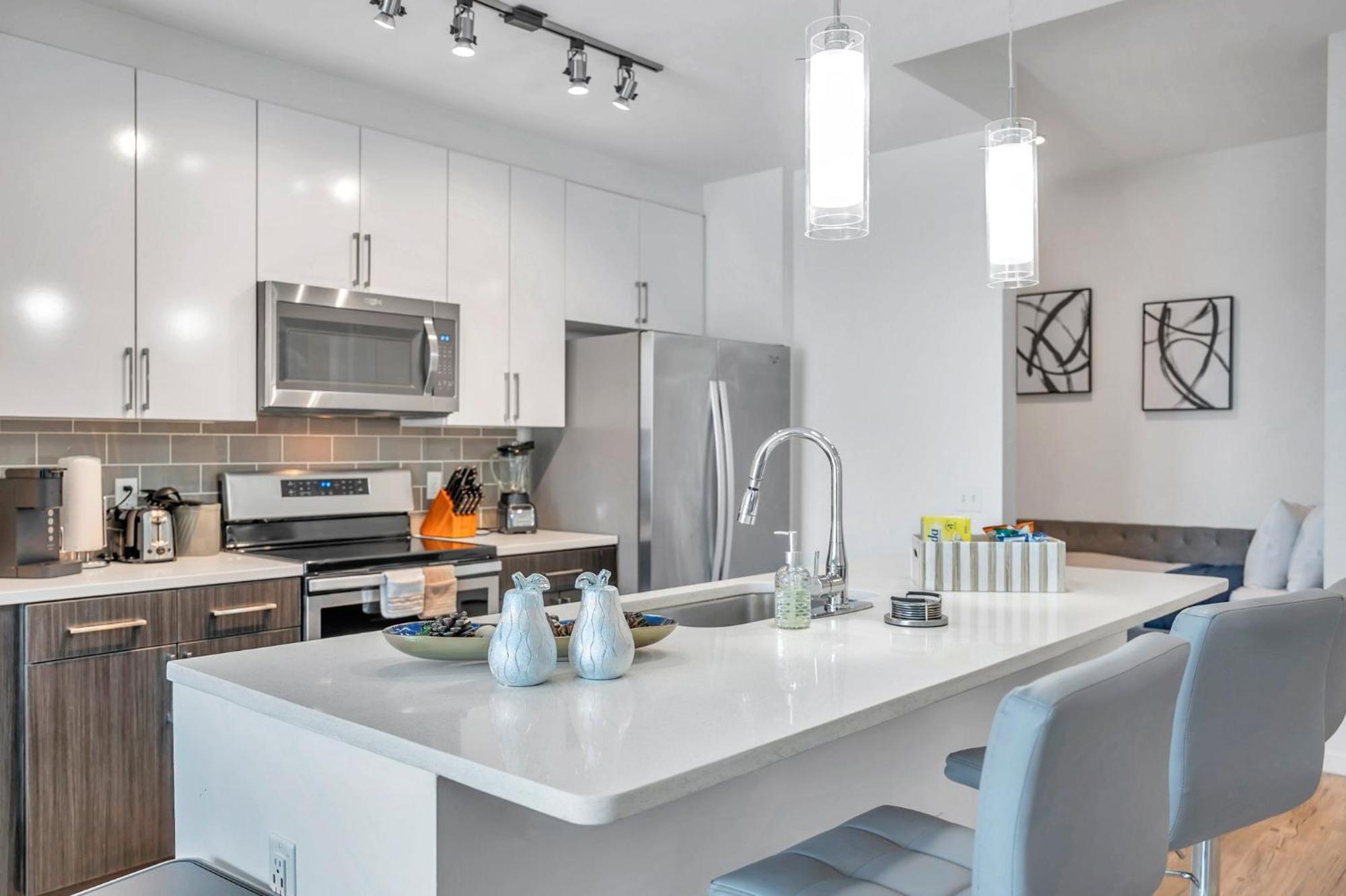 Luxury 1 Bedroom With Den Downtown Tampa Apt - City Views, Rooftop Pool, Workspace Extérieur photo