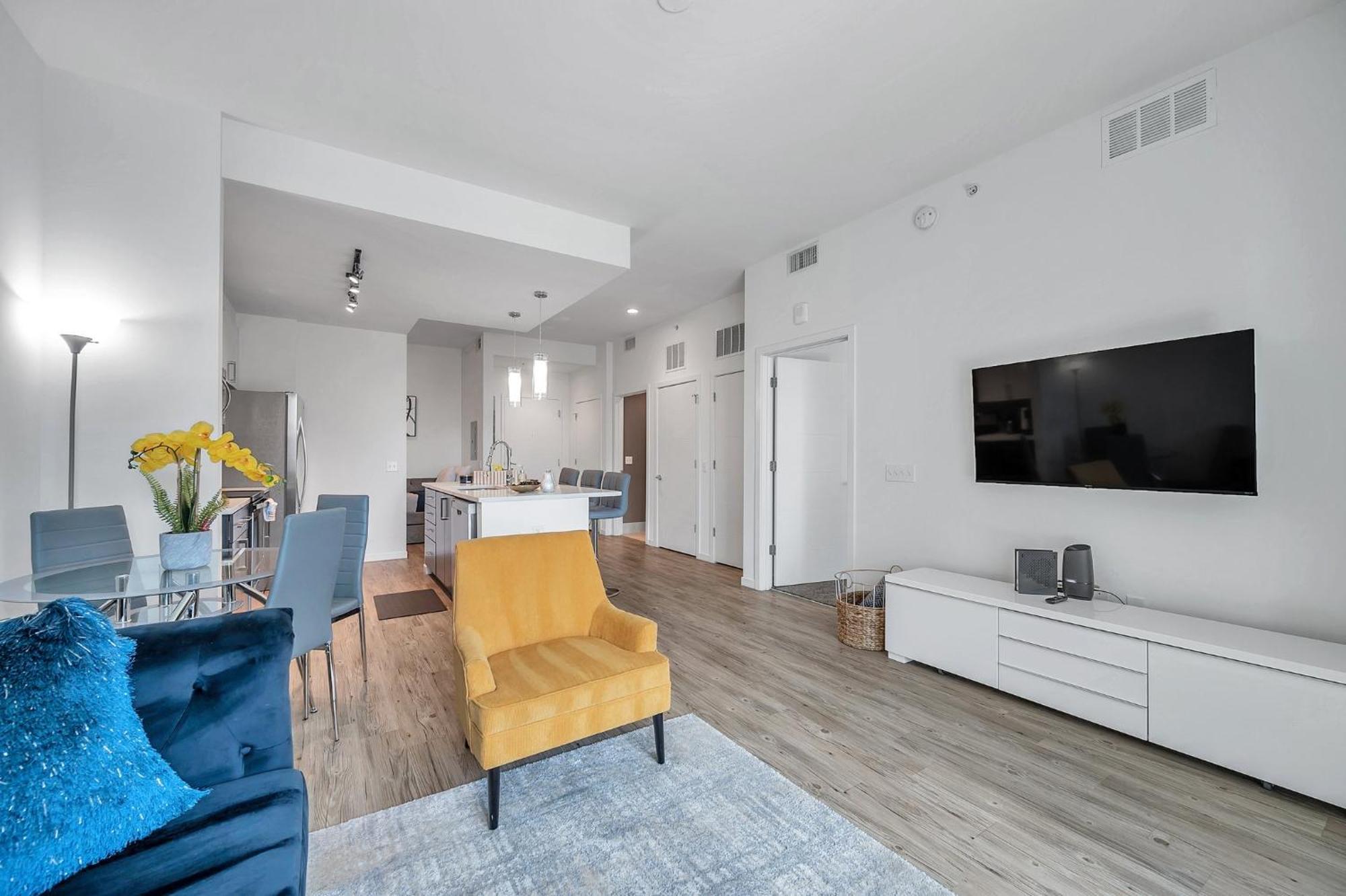 Luxury 1 Bedroom With Den Downtown Tampa Apt - City Views, Rooftop Pool, Workspace Extérieur photo