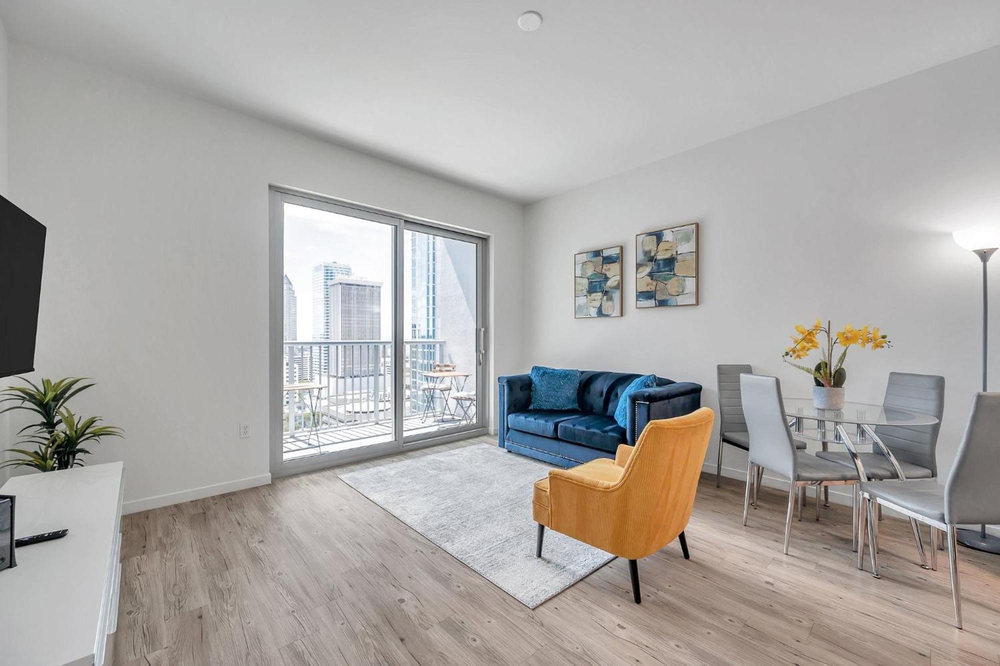 Luxury 1 Bedroom With Den Downtown Tampa Apt - City Views, Rooftop Pool, Workspace Extérieur photo